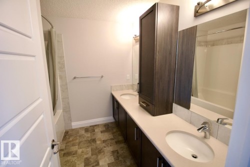 Upper 1929 Davidson Wynd, Edmonton, AB - Indoor Photo Showing Bathroom