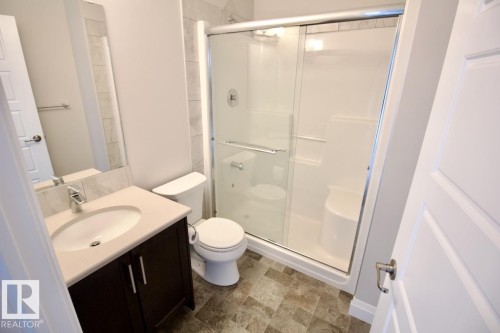 Upper 1929 Davidson Wynd, Edmonton, AB - Indoor Photo Showing Bathroom