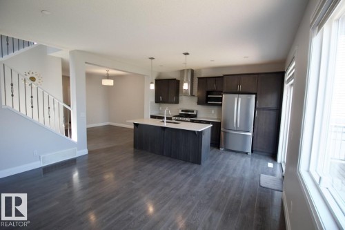 Upper 1929 Davidson Wynd, Edmonton, AB - Indoor Photo Showing Kitchen