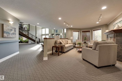 336 9008 99 Avenue, Edmonton, AB - Indoor