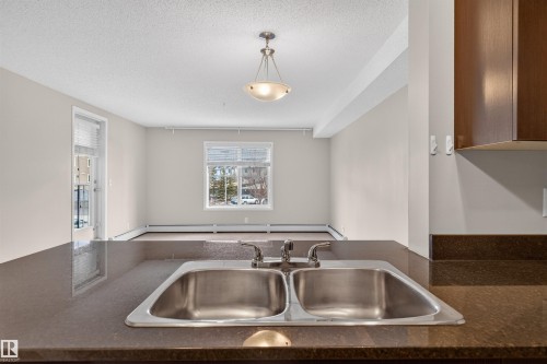 209 530 Watt Boulevard, Edmonton, AB - Indoor Photo Showing Kitchen With Double Sink
