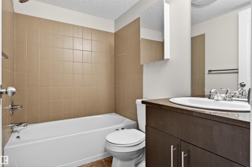 209 530 Watt Boulevard, Edmonton, AB - Indoor Photo Showing Bathroom
