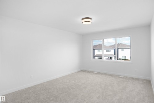 2603 15 Avenue, Edmonton, AB - Indoor Photo Showing Other Room