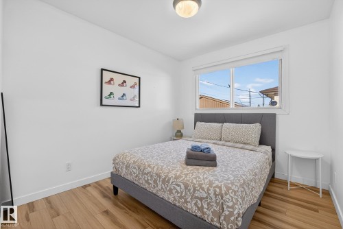 9616 64 Street, Edmonton, AB - Indoor Photo Showing Bedroom