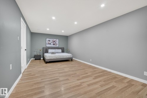9616 64 Street, Edmonton, AB - Indoor Photo Showing Other Room
