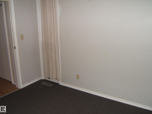 4901 47 Avenue, Myrnam, AB - Indoor Photo Showing Other Room