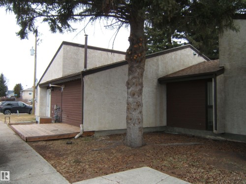 4901 47 Avenue, Myrnam, AB - Outdoor With Exterior