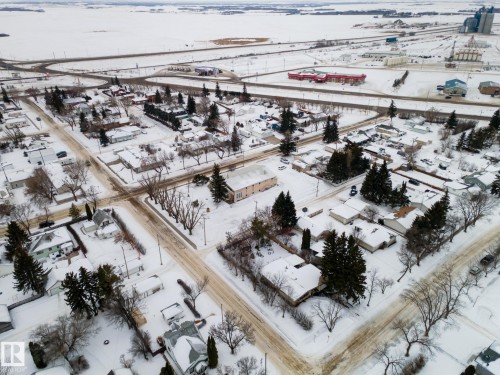 5228 53 Avenue, Viking, AB - Outdoor With View