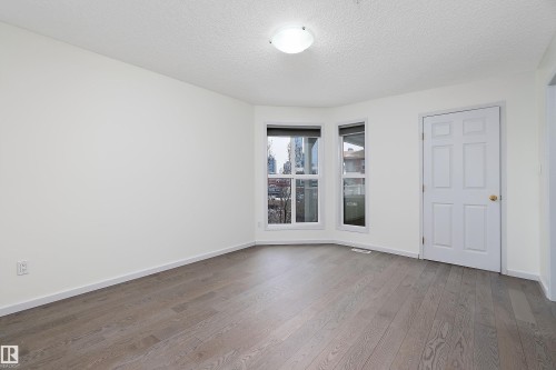 409 10221 111 Street, Edmonton, AB - Indoor Photo Showing Other Room