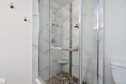 409 10221 111 Street, Edmonton, AB - Indoor Photo Showing Bathroom