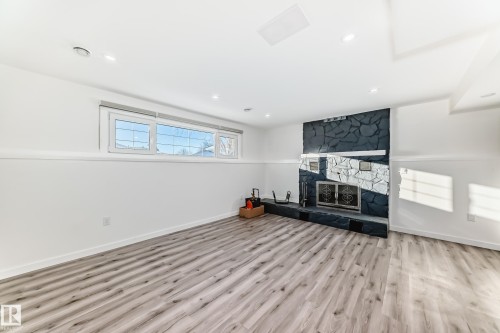 3426 135A Avenue, Edmonton, AB - Indoor With Fireplace