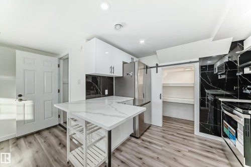 3426 135A Avenue, Edmonton, AB - Indoor Photo Showing Other Room