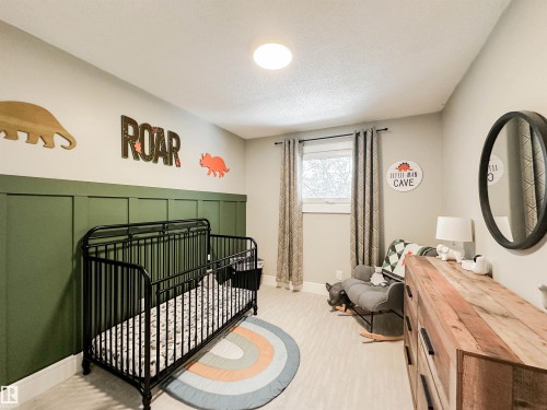 23 Flagstone Crescent, St. Albert, AB - Indoor Photo Showing Bedroom