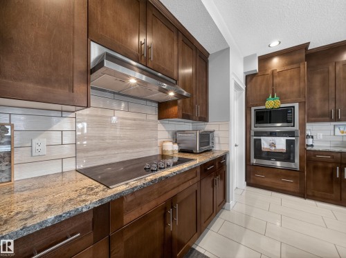 9917 162 Street, Edmonton, AB - Indoor Photo Showing Kitchen