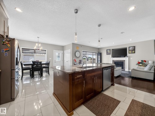 9917 162 Street, Edmonton, AB - Indoor Photo Showing Kitchen