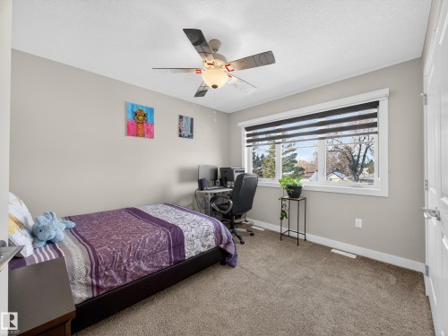 9917 162 Street, Edmonton, AB - Indoor Photo Showing Bedroom