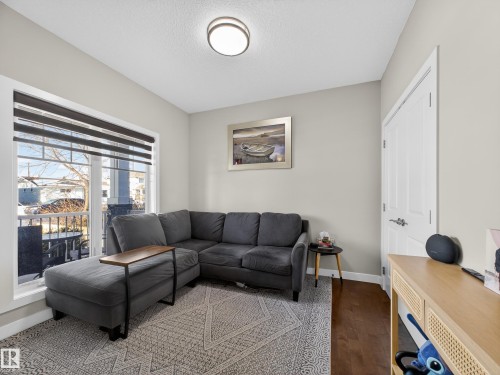9917 162 Street, Edmonton, AB - Indoor Photo Showing Living Room