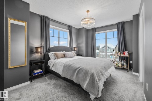 18 1140 Chappelle Boulevard, Edmonton, AB - Indoor Photo Showing Bedroom