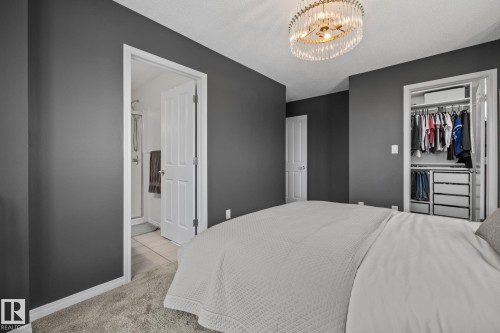 18 1140 Chappelle Boulevard, Edmonton, AB - Indoor Photo Showing Bedroom