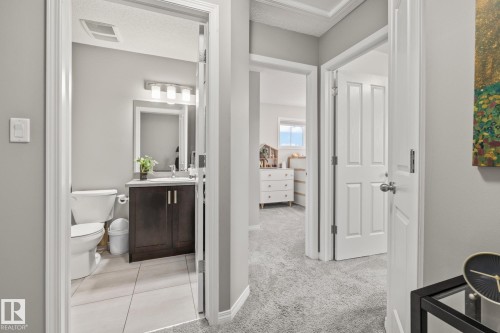 18 1140 Chappelle Boulevard, Edmonton, AB - Indoor