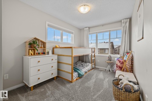 18 1140 Chappelle Boulevard, Edmonton, AB - Indoor Photo Showing Bedroom