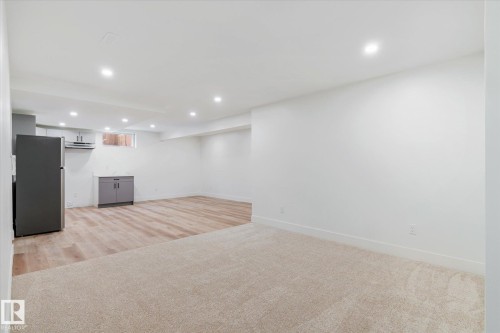 5504 94A Avenue, Edmonton, AB - Indoor