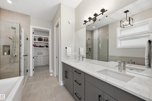 4605 Knight Point(E), Edmonton, AB - Indoor Photo Showing Bathroom