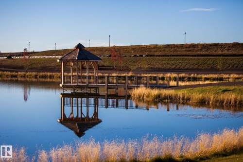 1077 Genesis Lake Boulevard, Stony Plain, AB 