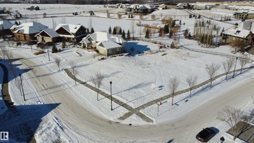 1077 Genesis Lake Boulevard, Stony Plain, AB 