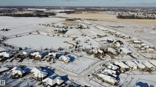 1077 Genesis Lake Boulevard, Stony Plain, AB 