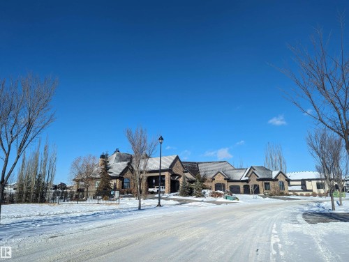 1077 Genesis Lake Boulevard, Stony Plain, AB 