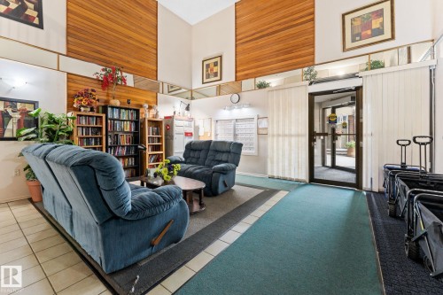 202 2904 139 Avenue, Edmonton, AB - Indoor