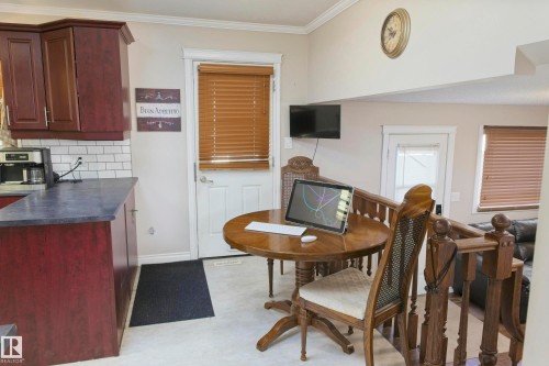 5226 43 Street, Barrhead, AB - Indoor