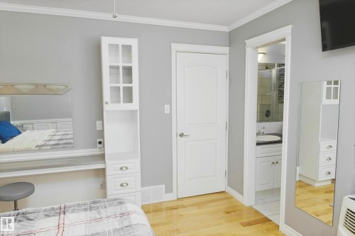 5226 43 Street, Barrhead, AB - Indoor Photo Showing Bedroom