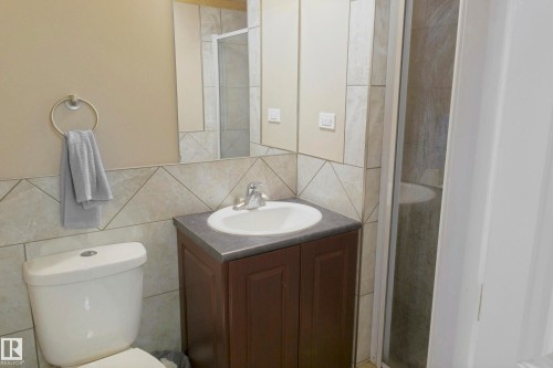 5226 43 Street, Barrhead, AB - Indoor Photo Showing Bathroom