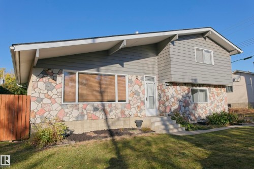 5226 43 Street, Barrhead, AB - Outdoor