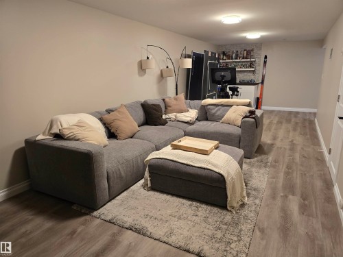 14612 117 Street Nw, Edmonton, AB - Indoor Photo Showing Living Room
