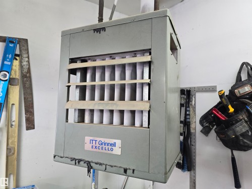 14612 117 Street Nw, Edmonton, AB - 