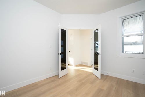 165 Edgewater Cir, Leduc, AB - Indoor Photo Showing Other Room