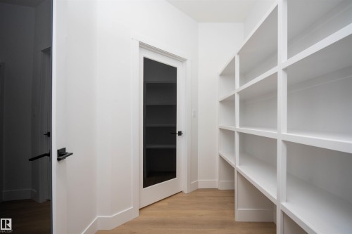 165 Edgewater Cir, Leduc, AB - Indoor With Storage