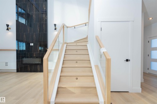 165 Edgewater Cir, Leduc, AB - Indoor Photo Showing Other Room