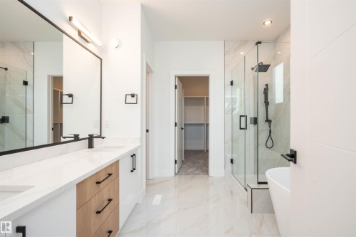 165 Edgewater Cir, Leduc, AB - Indoor Photo Showing Bathroom