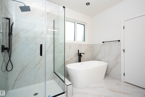 165 Edgewater Cir, Leduc, AB - Indoor Photo Showing Bathroom