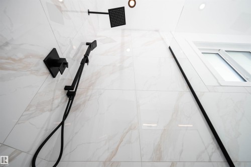 165 Edgewater Cir, Leduc, AB - Indoor Photo Showing Other Room