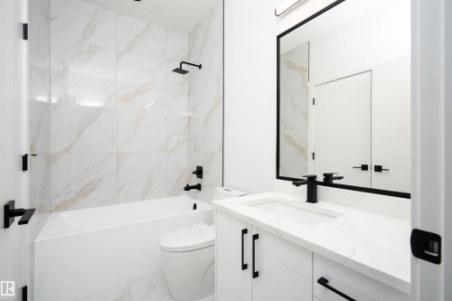 165 Edgewater Cir, Leduc, AB - Indoor Photo Showing Bathroom