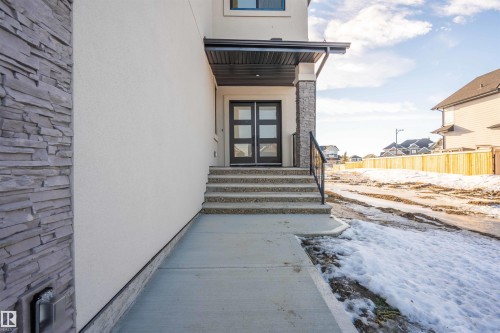 165 Edgewater Cir, Leduc, AB - Outdoor