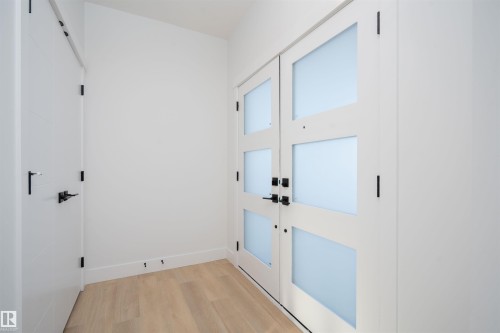 165 Edgewater Cir, Leduc, AB - Indoor Photo Showing Other Room