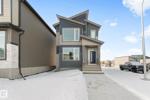 View of front facade - 94 Blackbird Bend, Fort Saskatchewan, AB - Outdoor