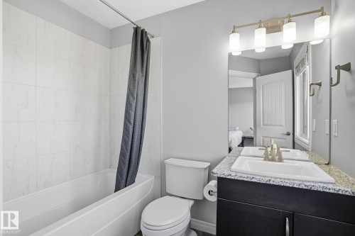 1565 33A Street, Edmonton, AB - Indoor Photo Showing Bathroom