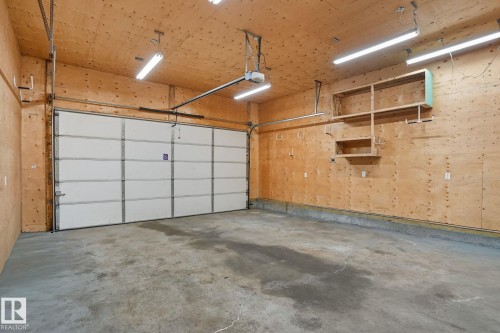 1565 33A Street, Edmonton, AB - Indoor Photo Showing Garage